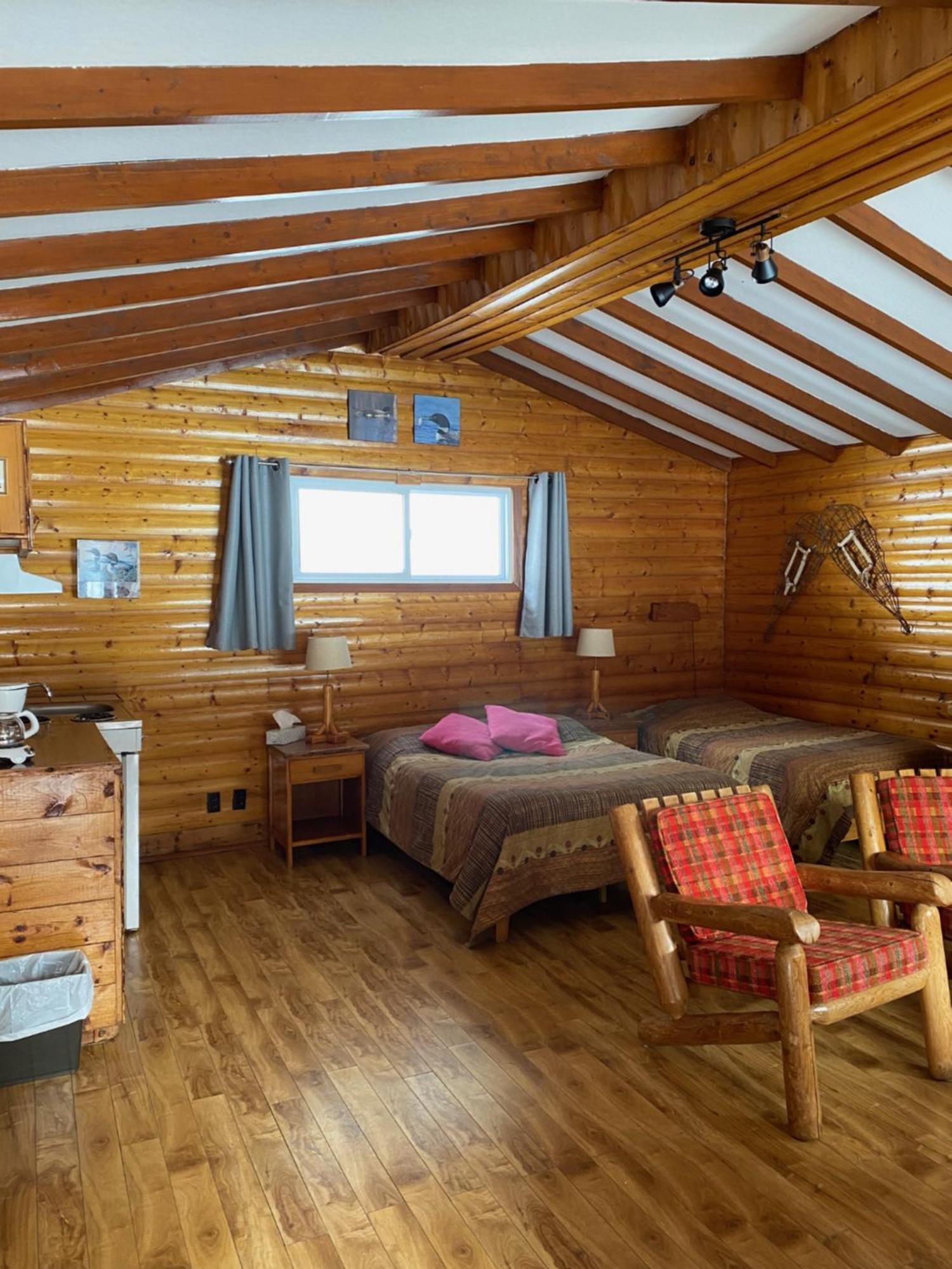 Kan-à-Mouche Pourvoirie Auberge et Chalets Saint-Michel Quarto foto